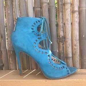 Lace Up Heels in Turquoise